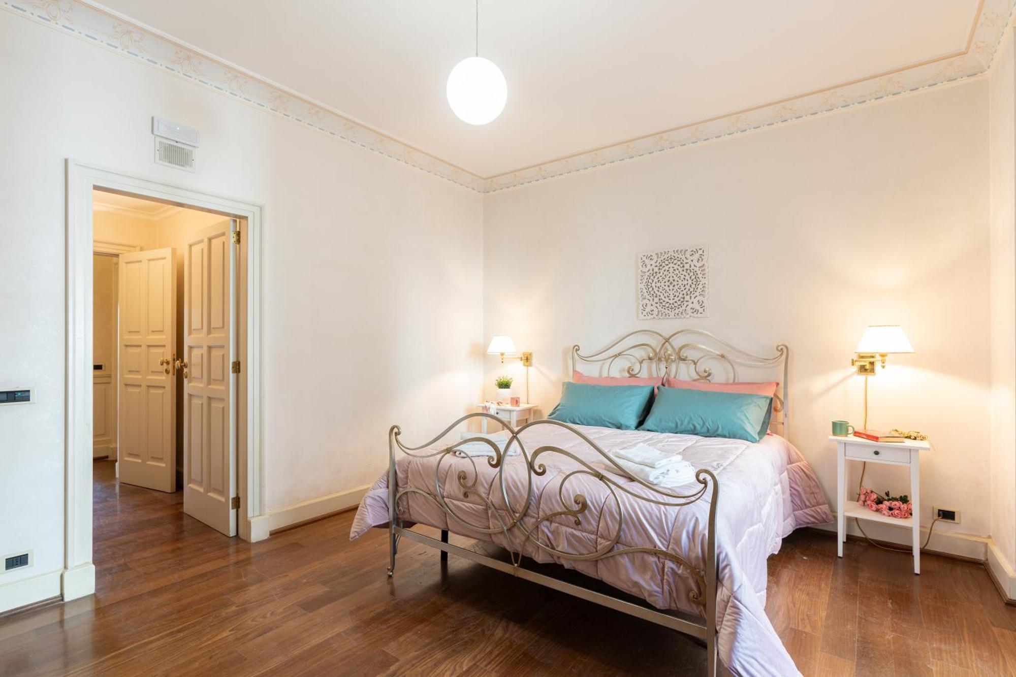 B&B Frida Suite Home Trani Exterior photo