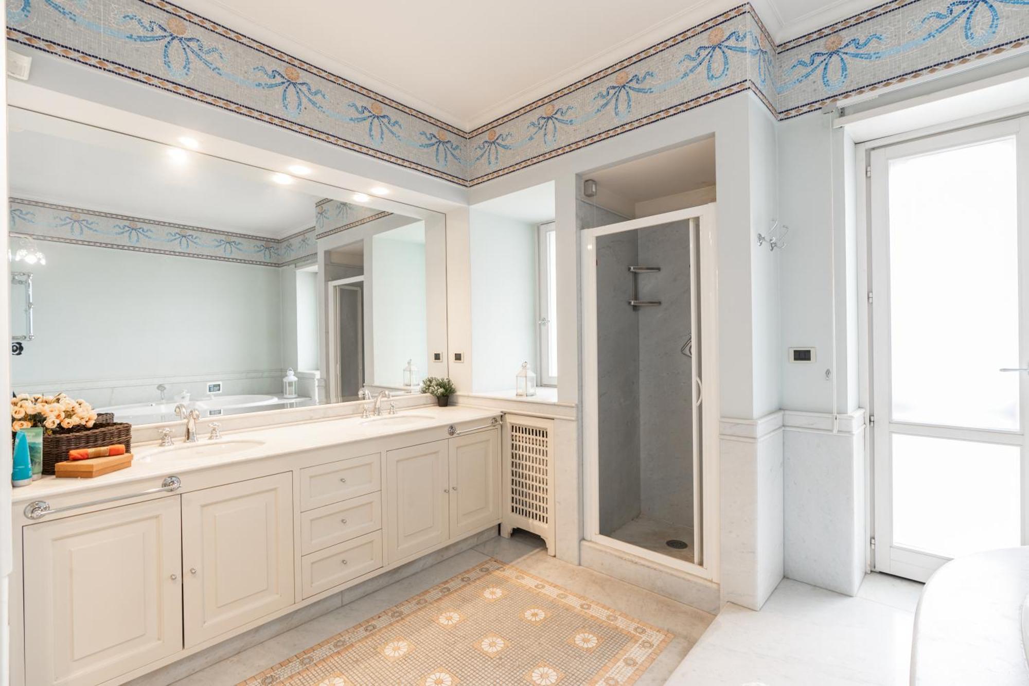 B&B Frida Suite Home Trani Exterior photo